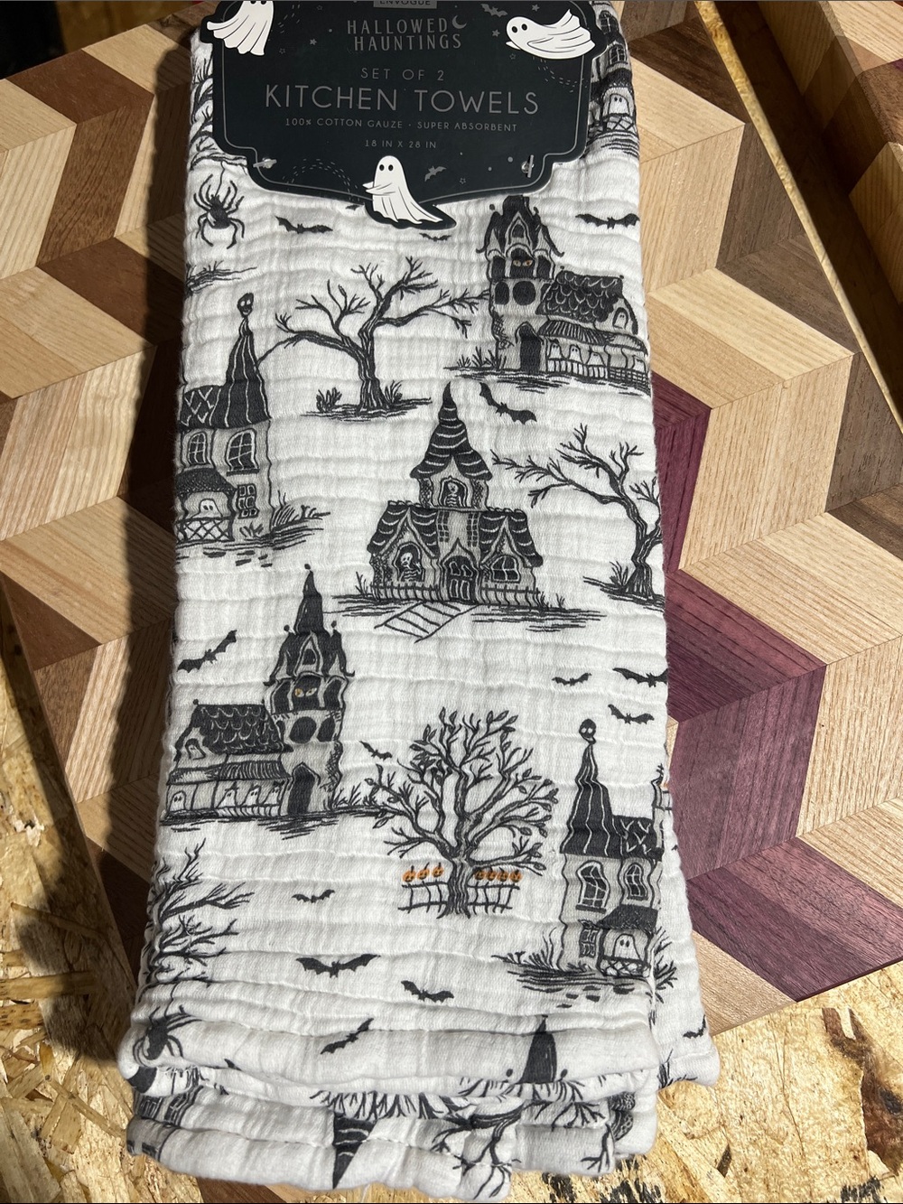 NWT Halloween Envogue cotton gauze hand dish towels haunted house ghost skeleton